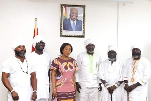 A five-member delegation from the Gadangme Council has visited the Minister for Foreign Affairs and Regional Integration, Shirley Ayorkor Botchwey