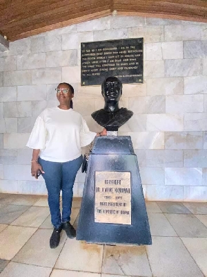 Mrs Owusu-Ekuful, further visited the tomb and house of Paa Grant, now dilapidated, which housed the first bank in West Africa and wants the Bank of Ghana to refurbish the structure