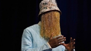 Anas with the covered face