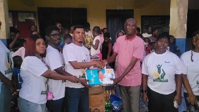 Odehye Kronkron Akwasi Appiah (3rd from left)