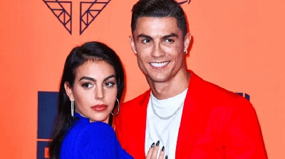Christian Ronaldo engages girlfriend