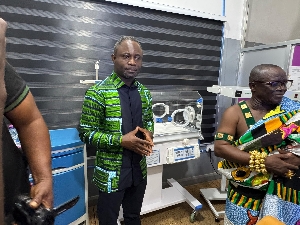 Health Minister presenting the equipment to the hospital at Juaboso