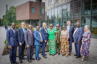 Professor Nana Aba Appiah Amfo (centrę in green)