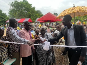 Parke-Davis Magyigbe, the Municipal Chief Executive (MCE) of Jasikan Municipal Assembly, commissions a newly constructed CHPS compound with a 2-bedroom nurses' quarters at Oseikrom municipality, Ashanti Region