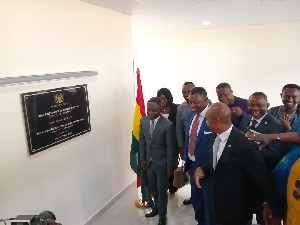 HealthMinister unveiling the facility in Accra