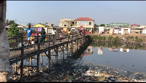 Delapidated bridge at Chemunaa
