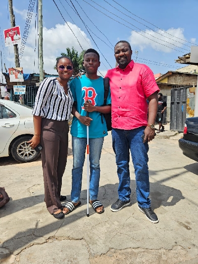 Dumelo and visually impaired law student