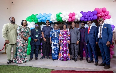 Veep in a group photo with participants