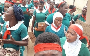 Nurse demonstrating about allowance